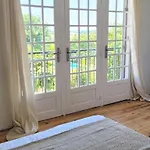 Rénové Avec Piscine Et Terrasse Сasa de vacaciones Saint-Martial-Viveyrol
