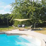 Rénové Avec Piscine Et Terrasse Сasa de vacaciones Saint-Martial-Viveyrol