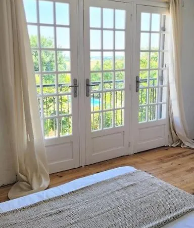 Renove Avec Piscine Et Terrasse Feriehus Saint-Martial-Viveyrol