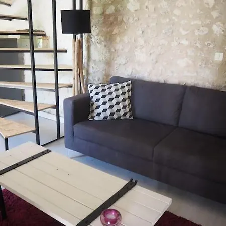 Renove Avec Piscine Et Terrasse