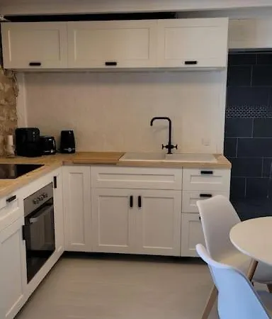 Renove Avec Piscine Et Terrasse
